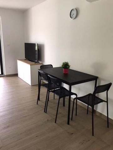Apartments Haramincic M&B Stara Novalja Exterior photo